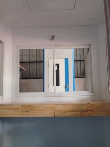 Bàn làm việc gỗ tự nhiên